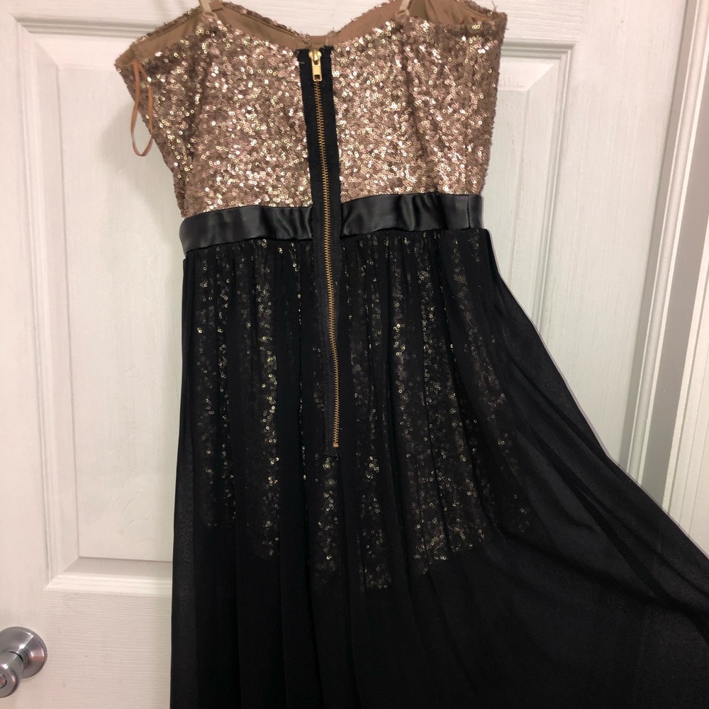 Party Dress! - Picture 4 of 4
